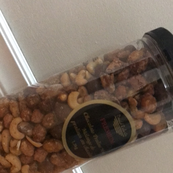 Deez nuts - Picture 2 of 3